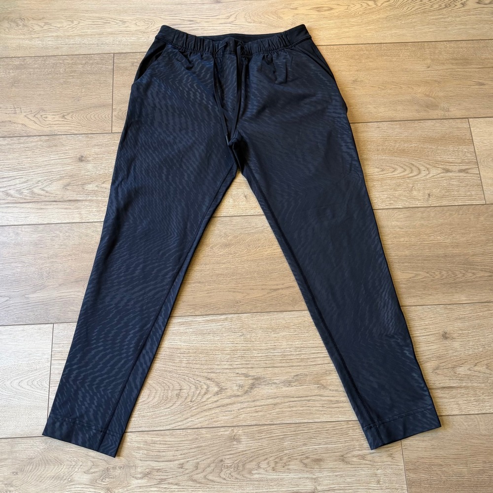 Lululemon On the Fly 7/8 Pant 4 Black Jacquard Luxtreme Jogger Trousers‎